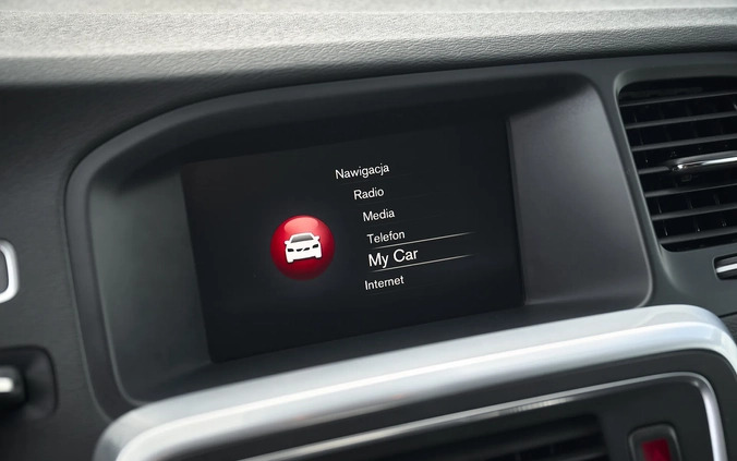 Volvo V60 cena 57800 przebieg: 207000, rok produkcji 2017 z Zawiercie małe 781